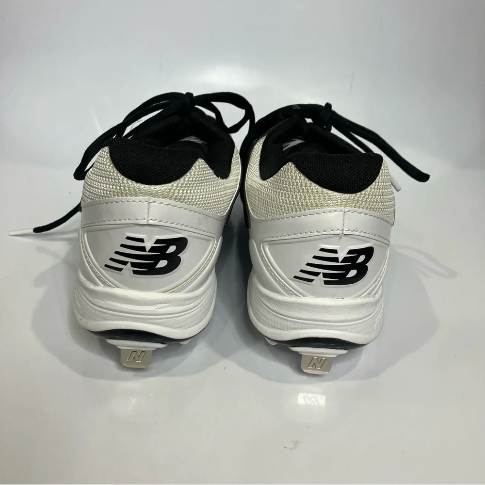 New‎ Balance metal softball cleats women’s size 11 black white new with tags